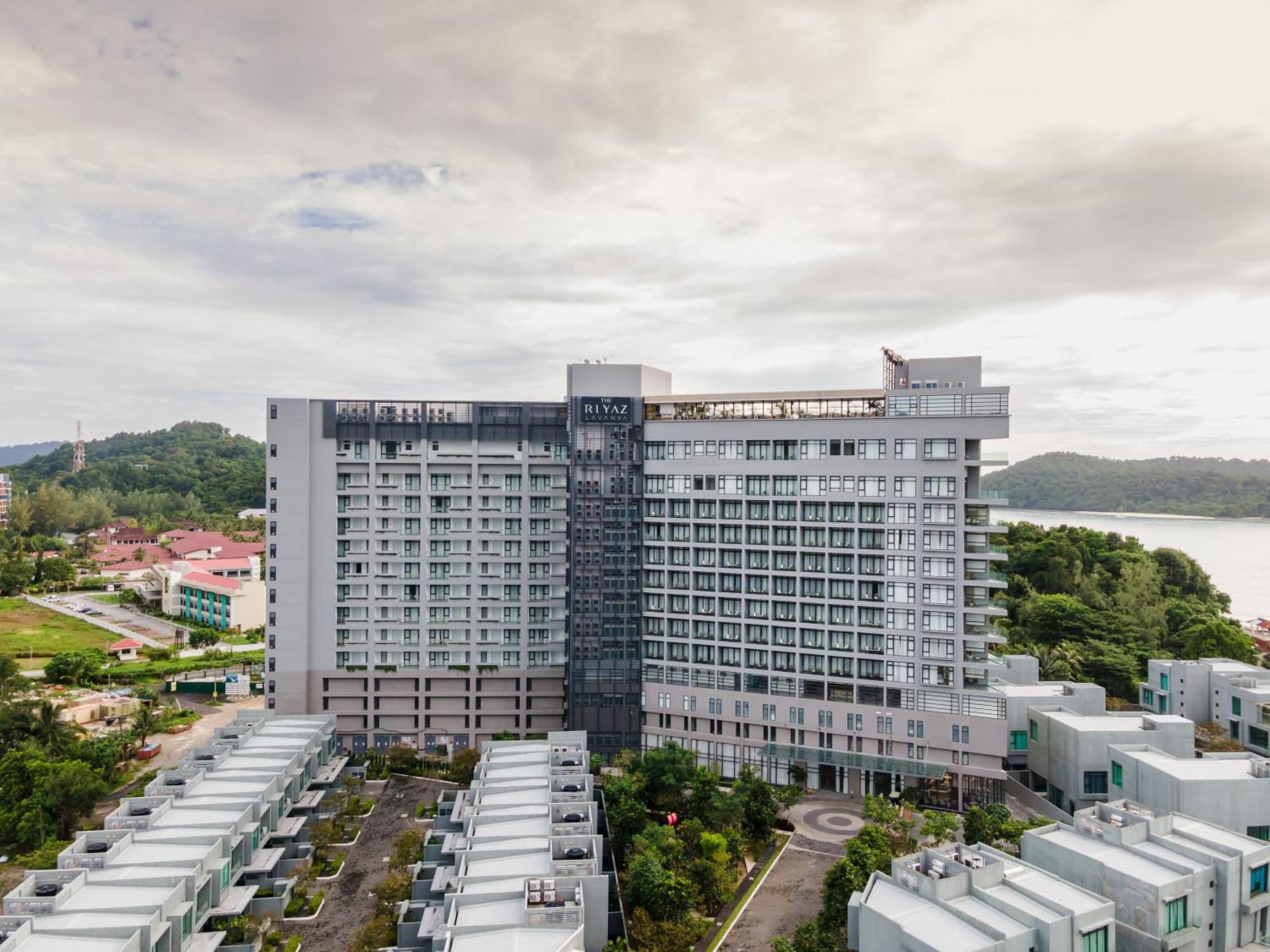 The Riyaz Lavanya Langkawi Pantai Cenang  Exteriör bild The University of Nottingham Malaysia Campus