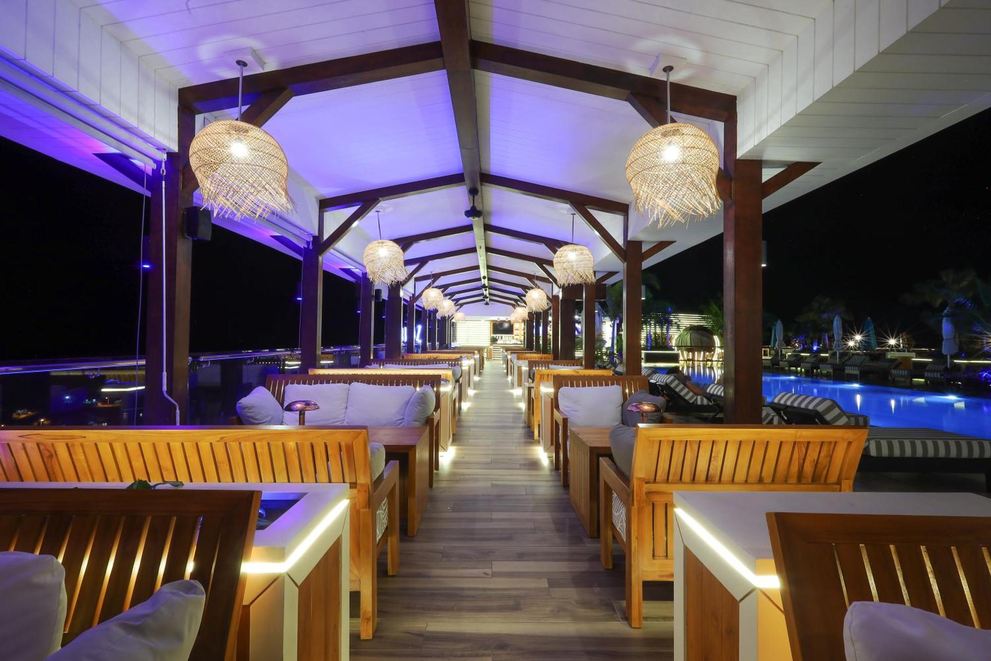 The Riyaz Lavanya Langkawi Pantai Cenang  Exteriör bild The restaurant at the hotel