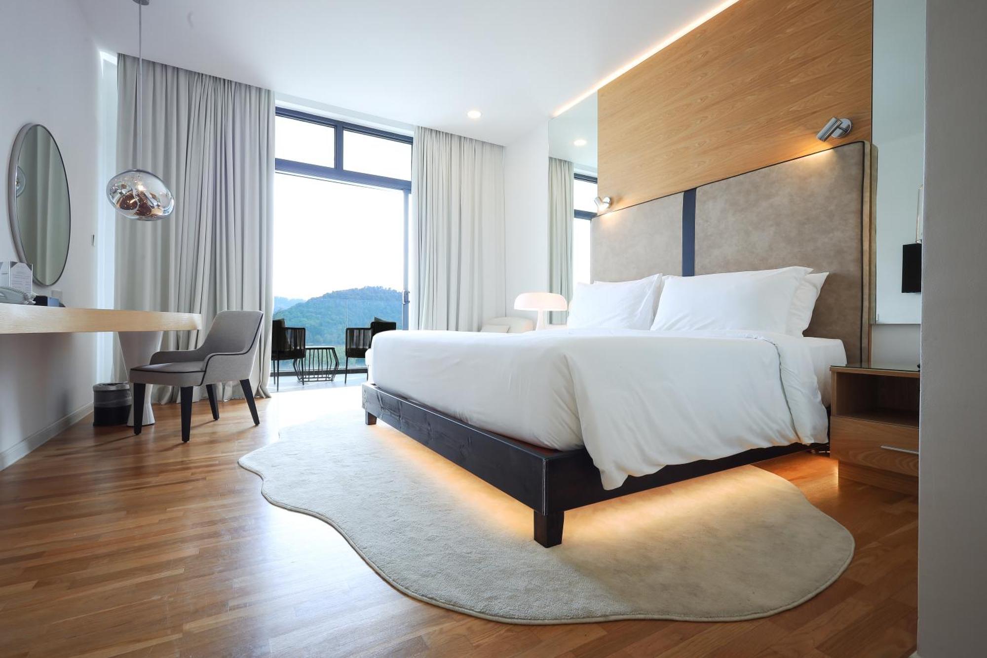 The Riyaz Lavanya Langkawi Pantai Cenang  Exteriör bild Deluxe Room