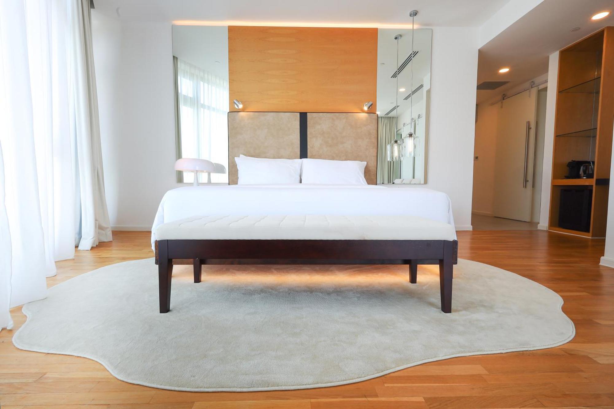 The Riyaz Lavanya Langkawi Pantai Cenang  Exteriör bild A bedroom at the hotel